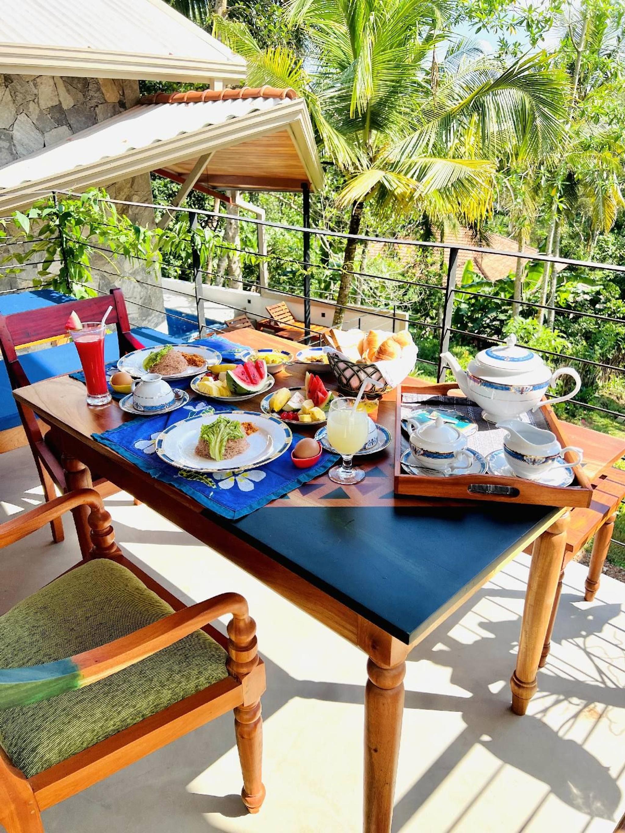 Dining Image