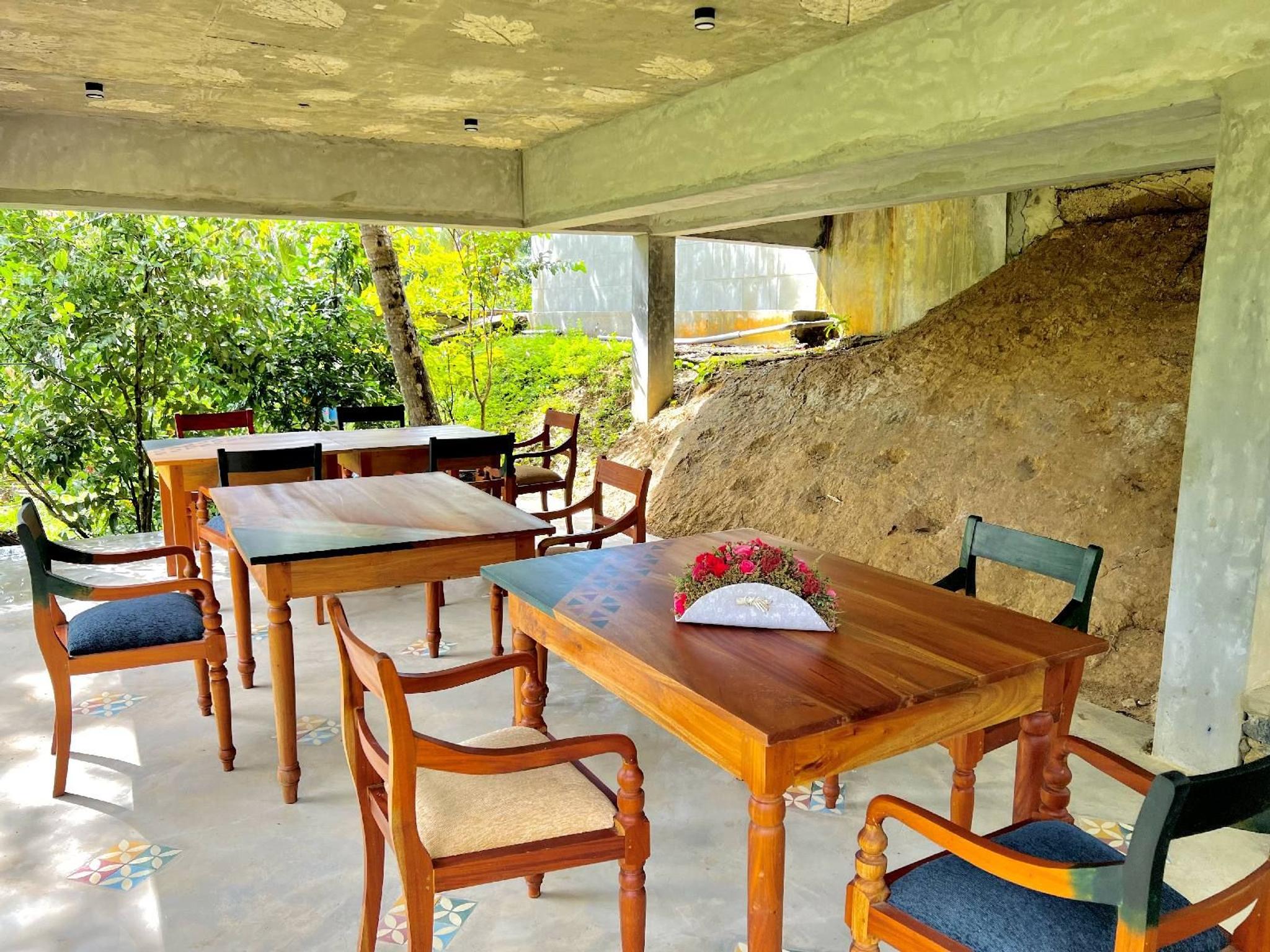 Dining Image