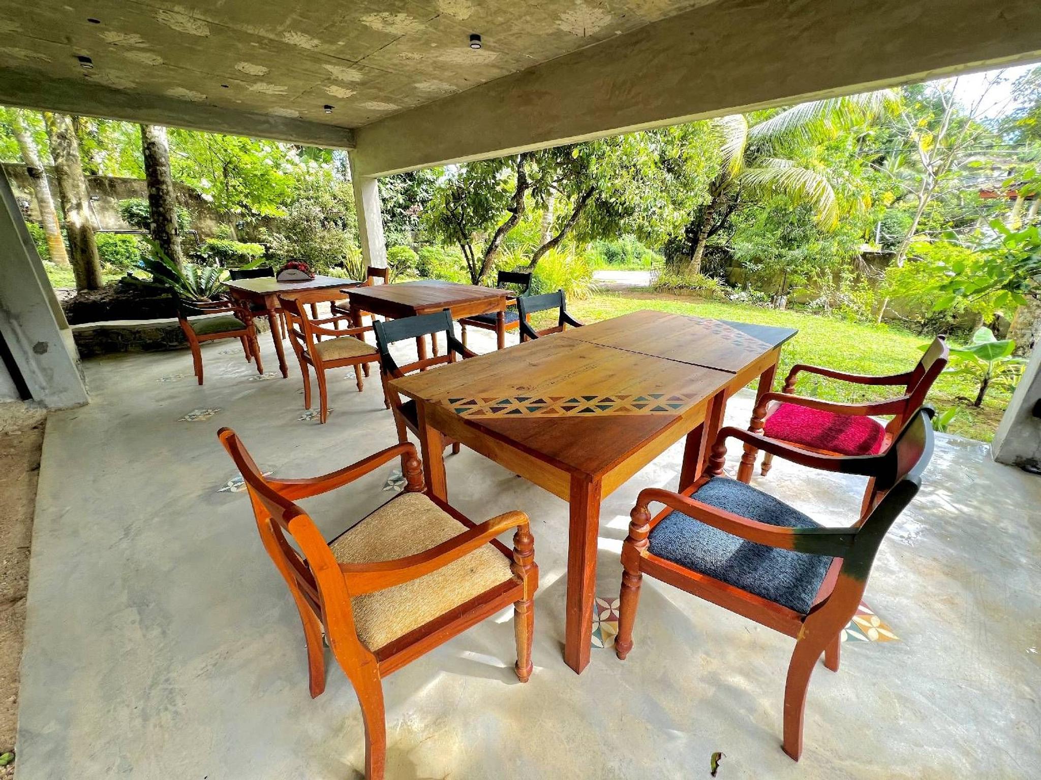 Gallery Dining Image